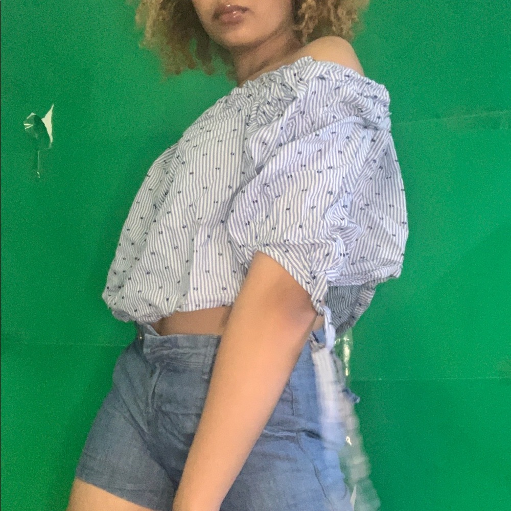 🤍 fun blouse
